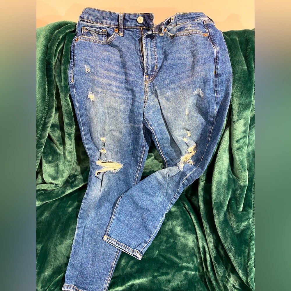 Old navy ripped jeans. Size 8